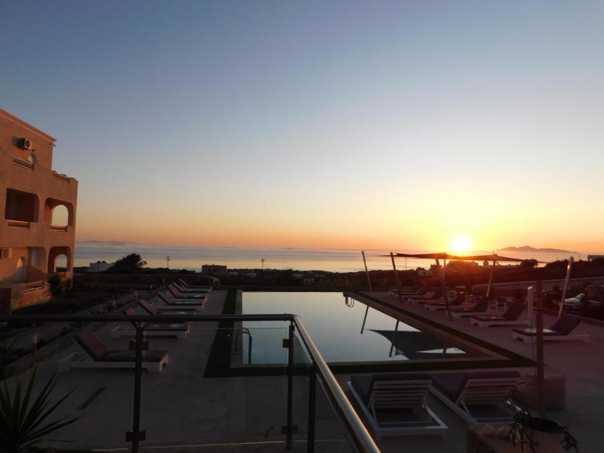 Fira Blue Horizon Hotel Buitenkant foto